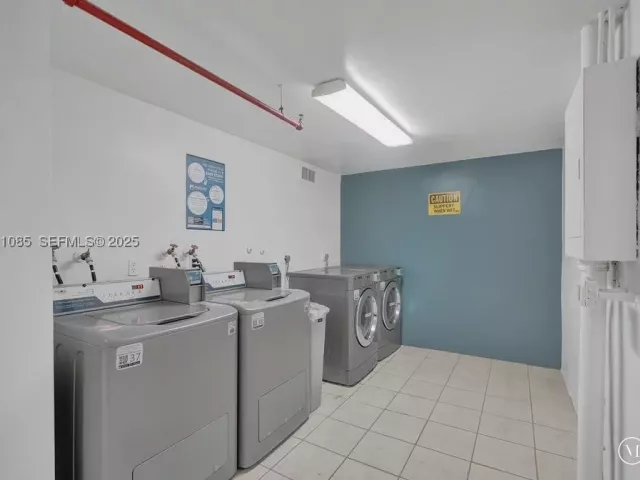 2-bedroom condo for sale in Sunny Isles Beach - 19380 Collins Ave 1104 - MondialRealty