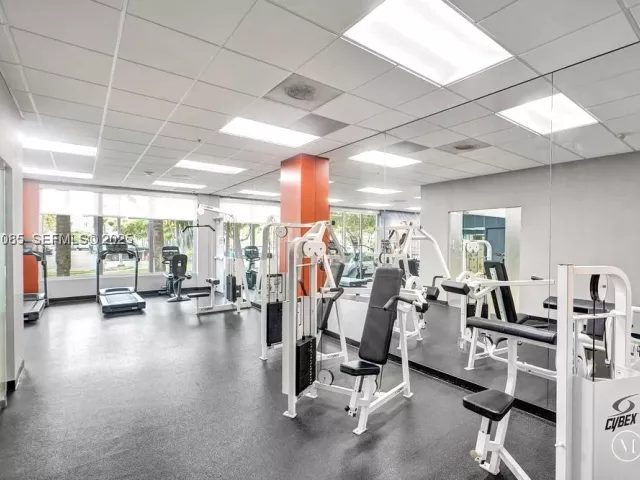 2-bedroom condo for sale in Sunny Isles Beach - 19380 Collins Ave 1104 - MondialRealty