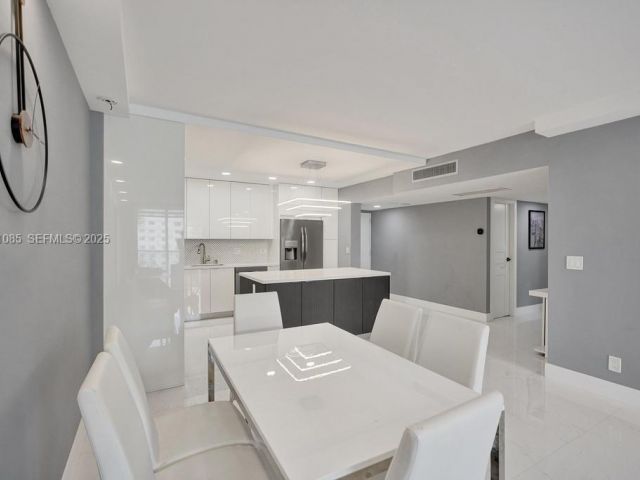 Apartment for sale  Unit #1104 - photo 6916856