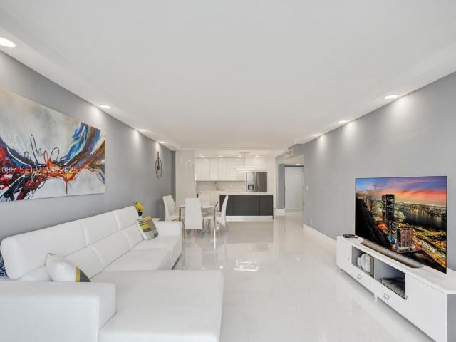 Apartment for sale  Unit #1104 - photo 6916864