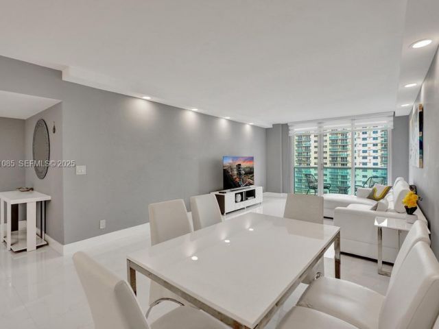 Apartment for sale  Unit #1104 - photo 6916866