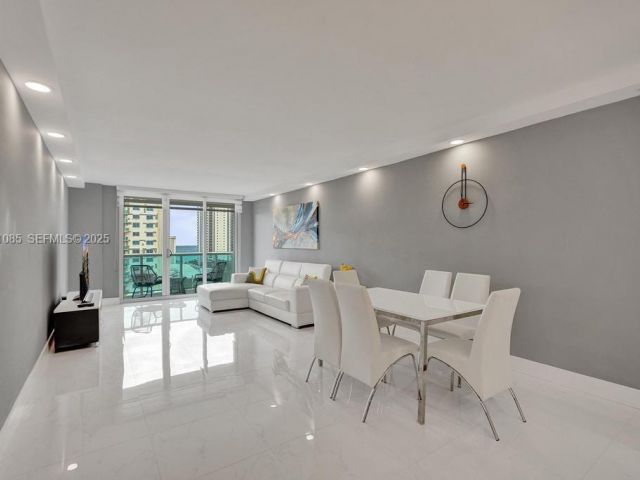 Apartment for sale  Unit #1104 - photo 6916867