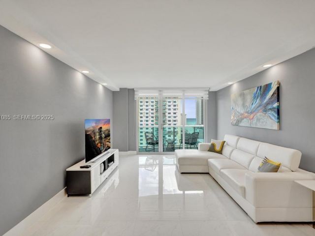 Apartment for sale  Unit #1104 - photo 6916870