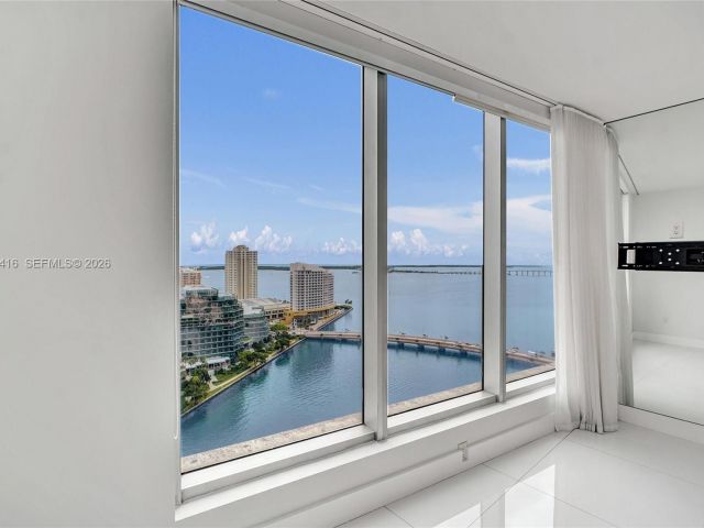 Apartment for rent  Unit #2301 - photo 7510904