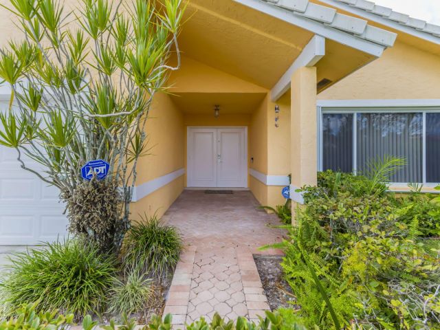 Home for rent at 7572 Silver Woods Court - photo 6913271