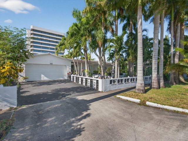 Home for sale at 225 S Sequoia Drive - photo 6916941