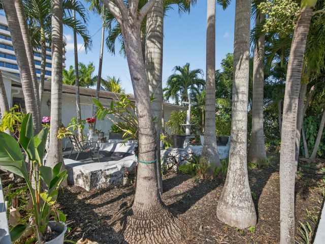 Home for sale at 225 S Sequoia Drive - photo 6916942