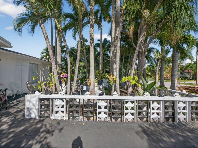 Home for sale at 225 S Sequoia Drive - photo 6916944