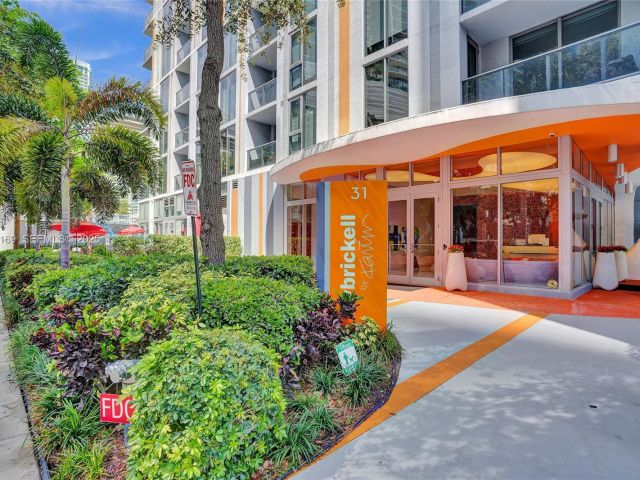 condo for sale in Miami - 31 SE 6th St 805 - MondialRealty
