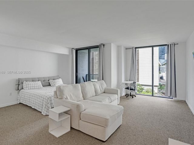condo for sale in Miami - 31 SE 6th St 805 - MondialRealty