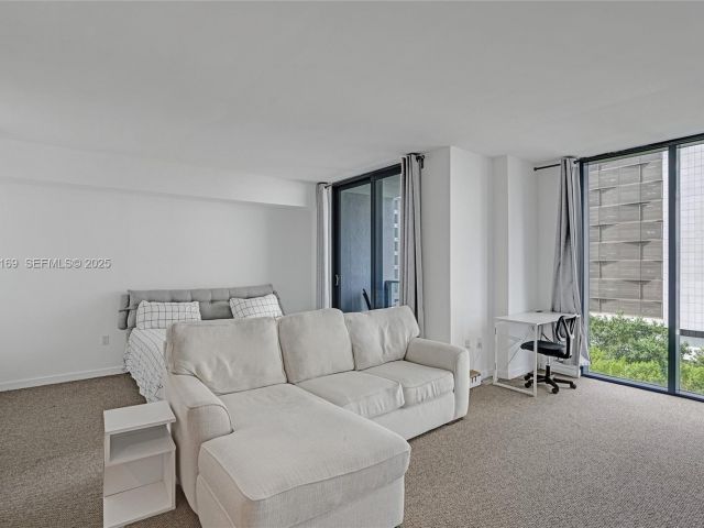 condo for sale in Miami - 31 SE 6th St 805 - MondialRealty