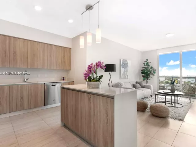 1-bedroom condo for sale in Miami - 3900 Biscayne Blvd N-905 - MondialRealty