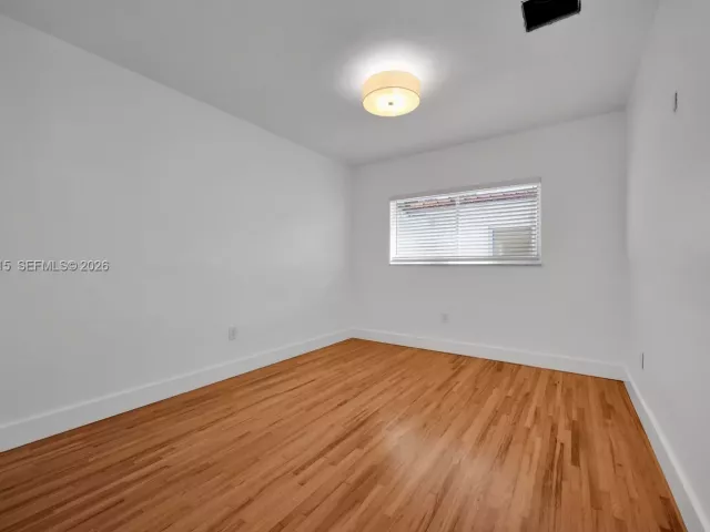 4-bedroom home for sale in Miami - 3551 NW 20th St - MondialRealty