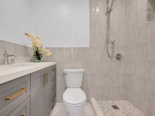 4-bedroom home for sale in Miami - 3551 NW 20th St - MondialRealty