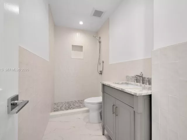 4-bedroom home for sale in Miami - 3551 NW 20th St - MondialRealty