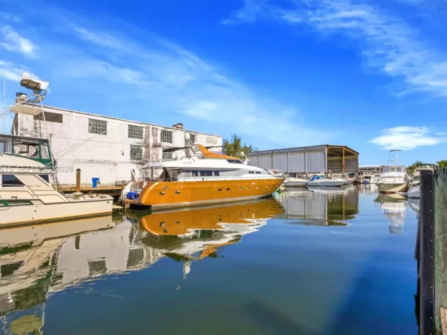 4-bedroom home for sale in Miami - 3551 NW 20th St - MondialRealty