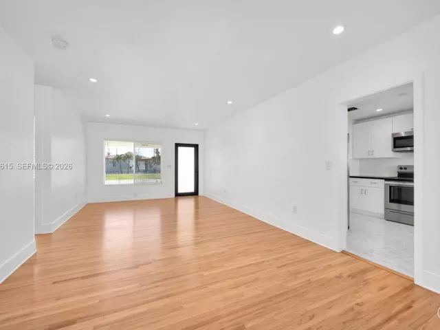 4-bedroom home for sale in Miami - 3551 NW 20th St - MondialRealty