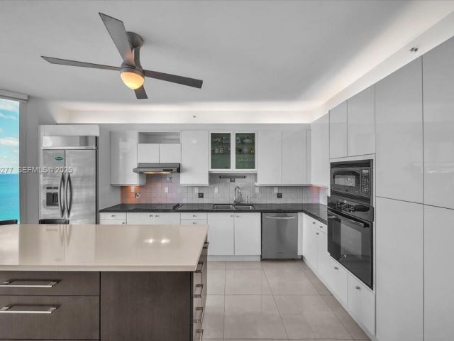 Apartment for sale  Unit #3402 - photo 6916521