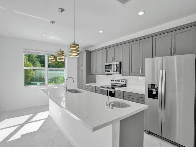 Home for rent at 612 Parsons Way - photo 6914956