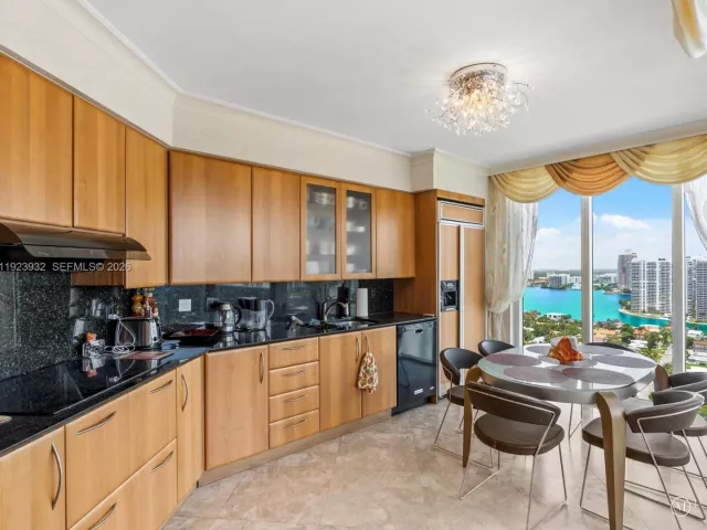 3-bedroom condo for sale in Sunny Isles Beach - 19111 Collins Ave 2503 - MondialRealty