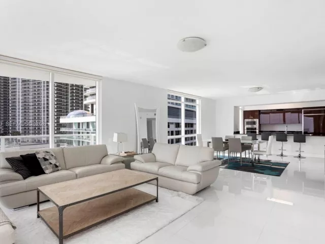 3-bedroom condo for rent in Hollywood - 3951 S Ocean Dr 1001 - MondialRealty