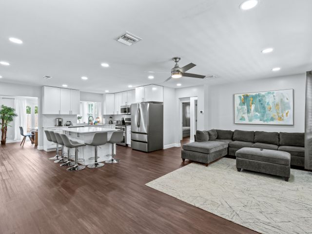 Home for rent at 1800 NE 28th Avenue - photo 6915459