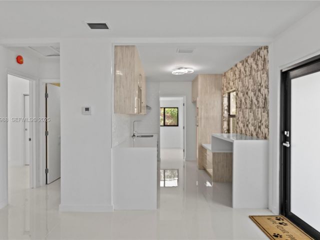 Home for rent at 1640 NE 183 ST - photo 7445336