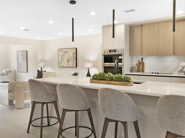 Home for sale at 965 SE 10th Court - photo 6921051