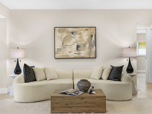 Home for sale at 965 SE 10th Court - photo 6921054