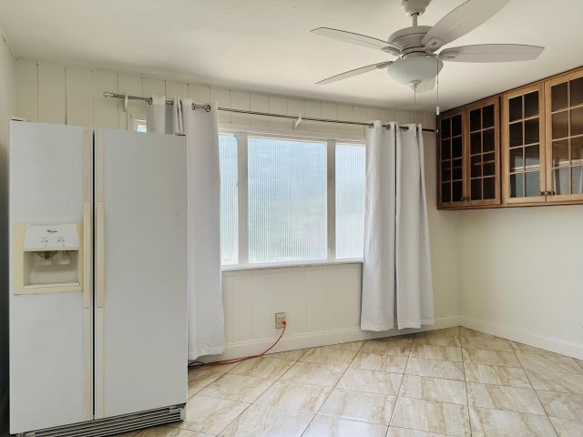 Home for rent at 270 NW 10th Street - photo 6915076