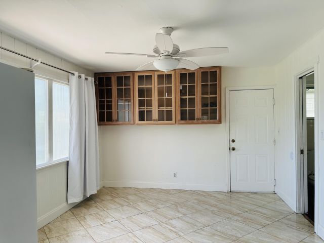 Home for rent at 270 NW 10th Street - photo 6915077