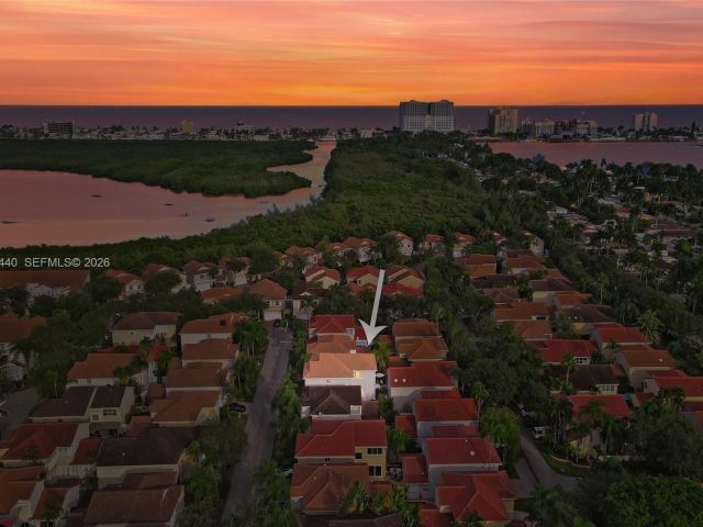 Home for rent at 1046 Satinleaf St - photo 7473390