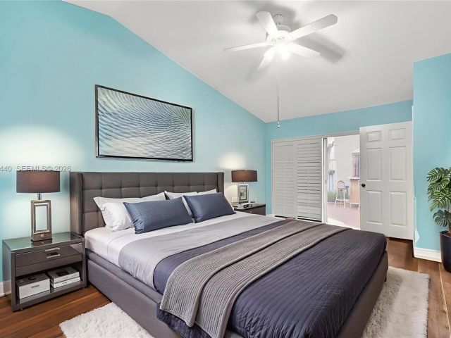 Home for rent at 1046 Satinleaf St - photo 7473392