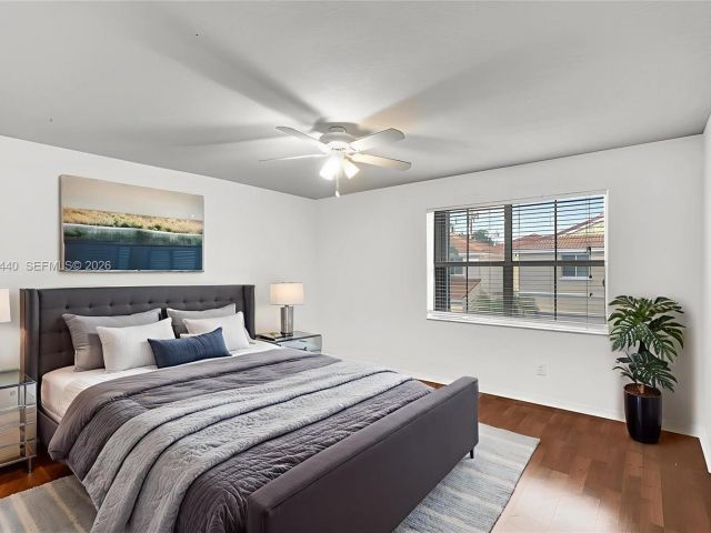 Home for rent at 1046 Satinleaf St - photo 7473396