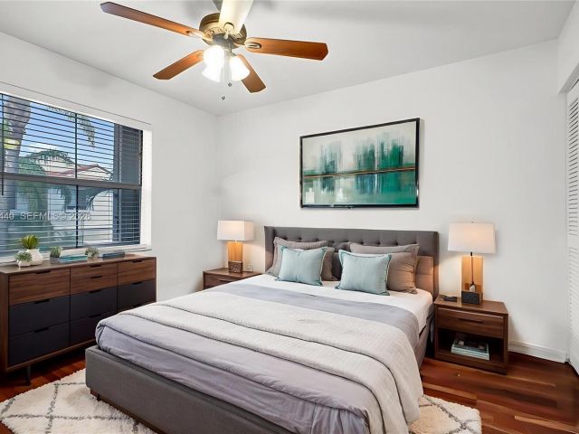 Home for rent at 1046 Satinleaf St - photo 7473399