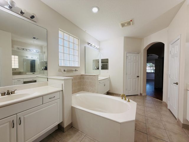 Home for rent at 6573 Traveler Road - photo 6916381