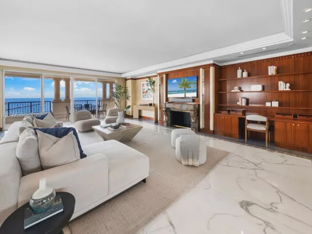 5-bedroom condo for rent in Miami Beach - 7471 Fisher Island Dr 7471 - MondialRealty