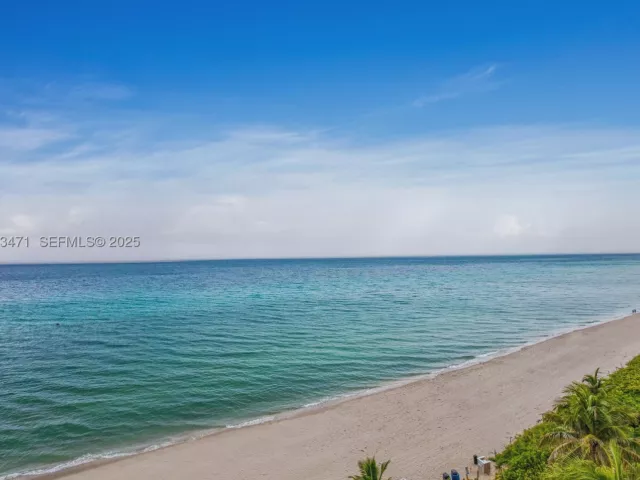 1-bedroom condo for rent in Hallandale Beach - 1830 S Ocean Dr 4707 - MondialRealty