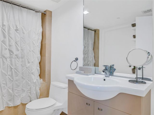 Apartment for rent  Unit #4707 - photo 6917161