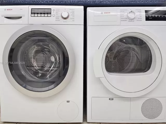 2-bedroom condo for sale in Key Biscayne - 1111 Crandon Blvd A504 - MondialRealty