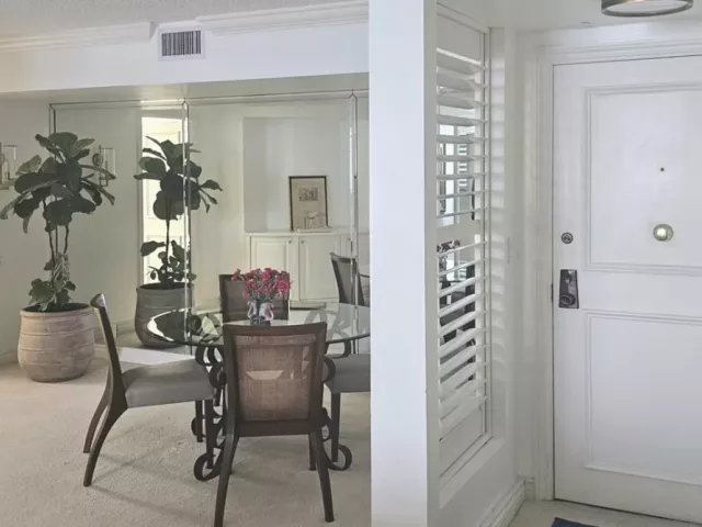 2-bedroom condo for sale in Key Biscayne - 1111 Crandon Blvd A504 - MondialRealty