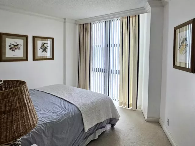 2-bedroom condo for sale in Key Biscayne - 1111 Crandon Blvd A504 - MondialRealty