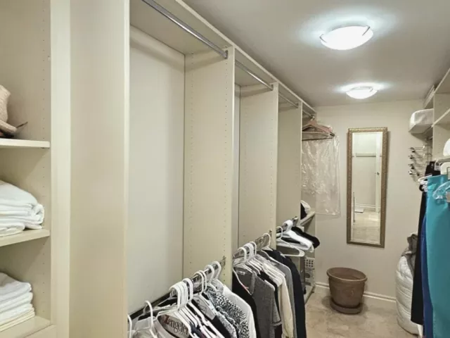 2-bedroom condo for sale in Key Biscayne - 1111 Crandon Blvd A504 - MondialRealty