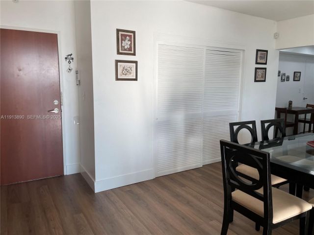 Apartment for rent  Unit #11T - photo 6916719