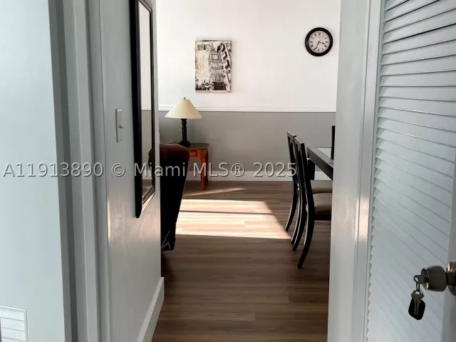 1-bedroom condo for rent in Lauderdale By The Sea - 3801 S Ocean Dr 11T - MondialRealty