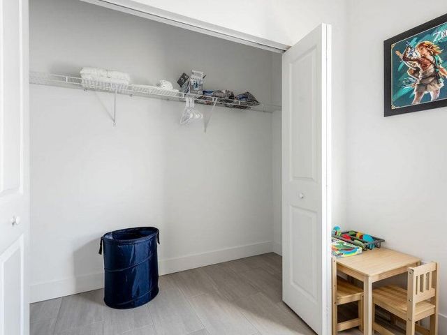 Home for rent at 3514 Hiawatha Avenue - photo 6916397