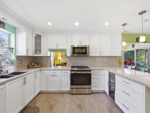 Home for sale at 1811 NW 119th Avenue - photo 6920431