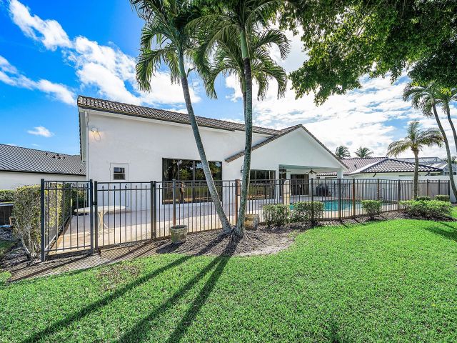 Home for sale at 21459 Bridge View Drive - photo 6918409