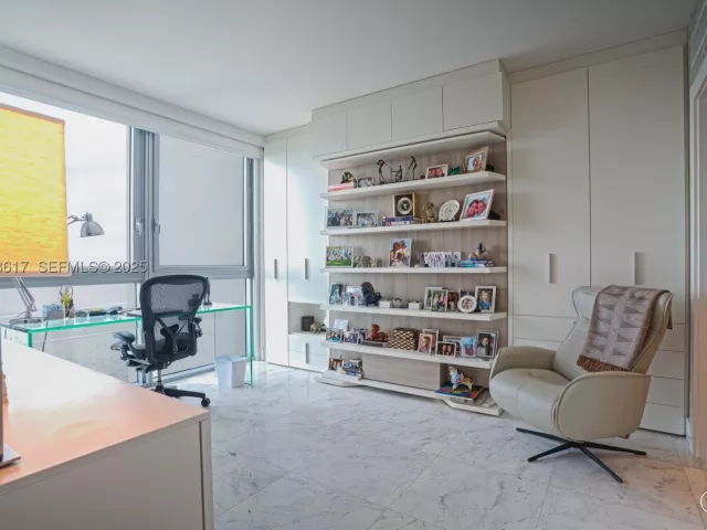 2-bedroom condo for sale in Miami - 1331 Brickell Bay Dr 1609 - MondialRealty
