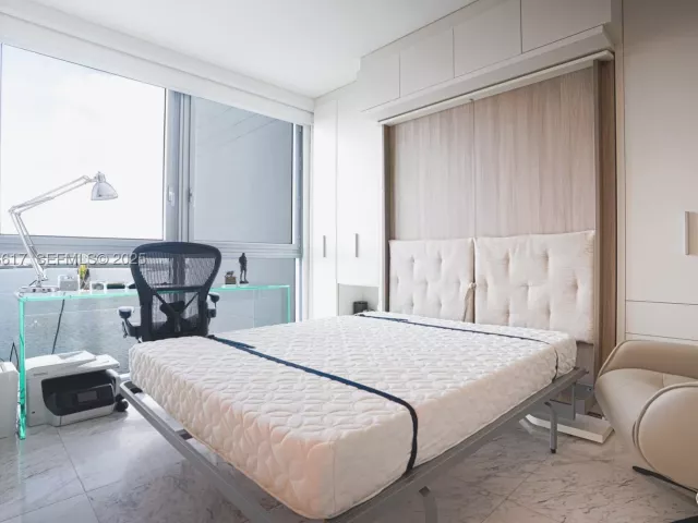 2-bedroom condo for sale in Miami - 1331 Brickell Bay Dr 1609 - MondialRealty
